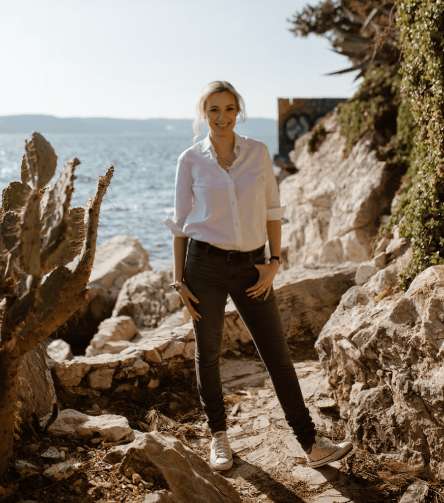 A personal photography of Iris Eliot, the writer